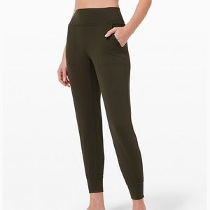 Lululemon women joggers